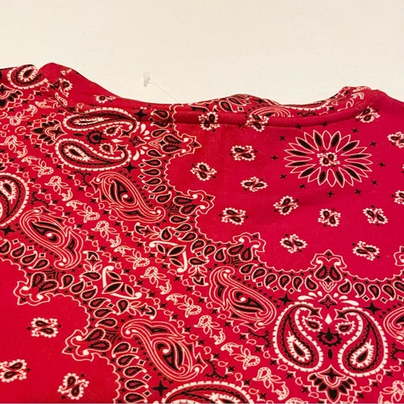 Streetwear Society Paisley Red Bandana Womens Tshirt Size XL Shirt - Picture 10 of 16